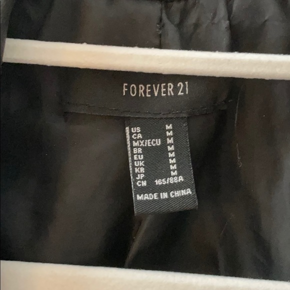 Leather jacket - Picture 3 of 3